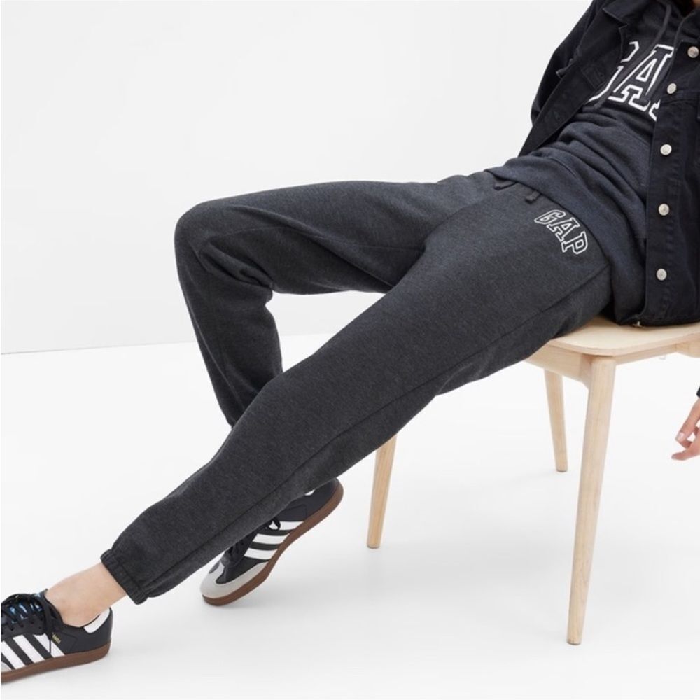 Gap Marled Charcoal Gray Joggers Sweatpants